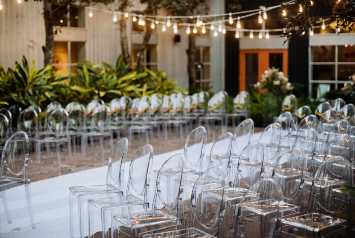 Ideias criativas para entretenimento em eventos em espaços fechados